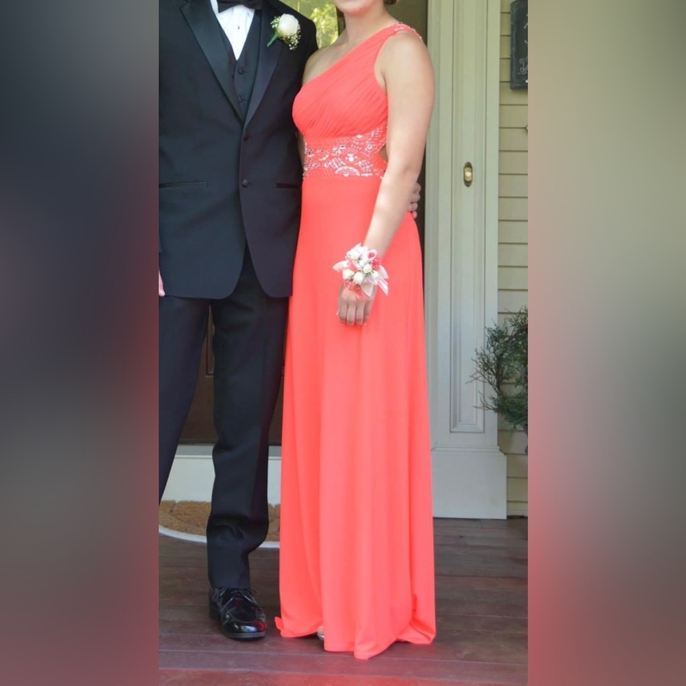 ONE SHOULDER PROM DRESS - Picture 6 of 9